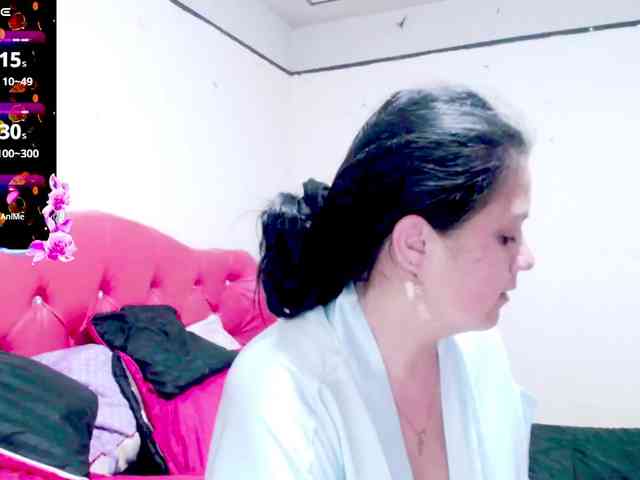 sexyjhoan81 webcam