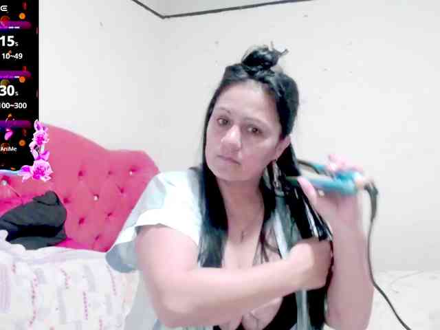 sexyjhoan81 webcam