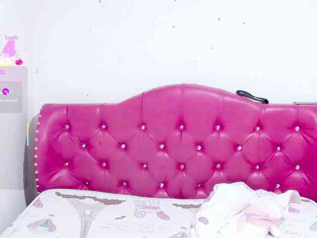 sexyjhoan81 webcam