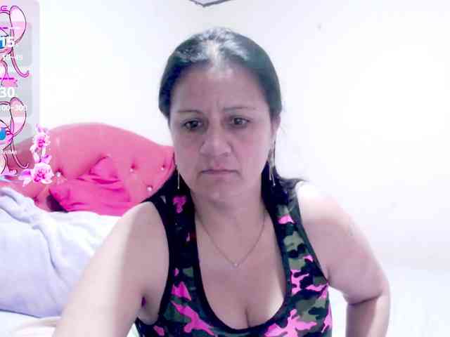 sexyjhoan81 webcam