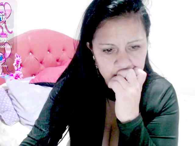 sexyjhoan81 webcam