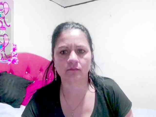 sexyjhoan81 webcam