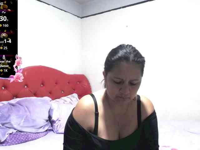 sexyjhoan81 webcam