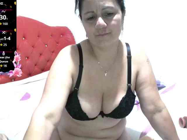 sexyjhoan81 webcam