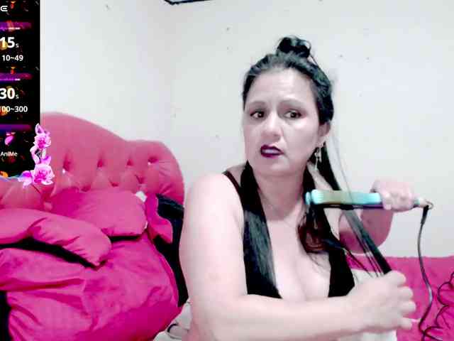 sexyjhoan81 webcam