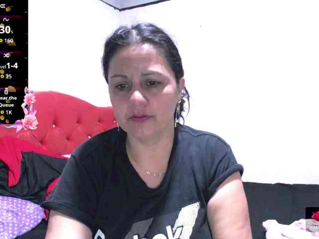 sexyjhoan81 webcam