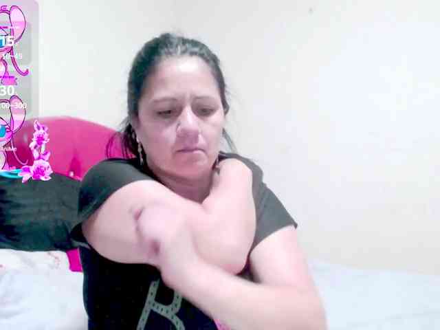 sexyjhoan81 webcam