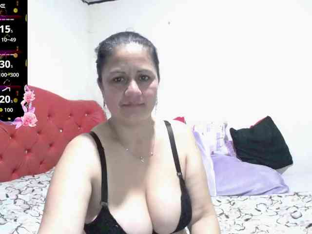 sexyjhoan81 webcam