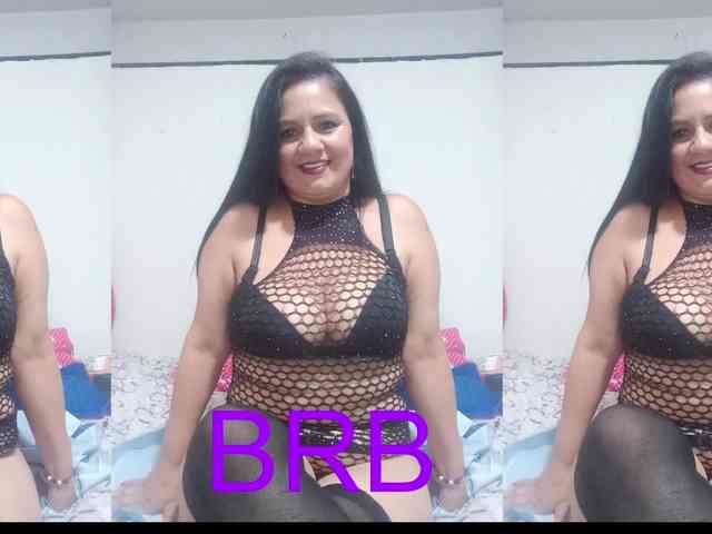 sexyjhoan81 webcam
