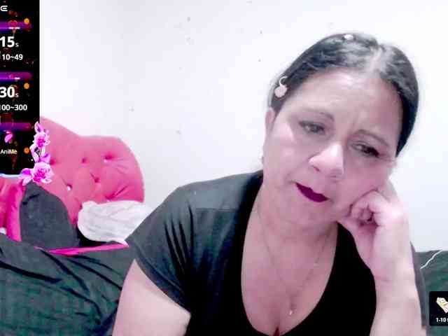 sexyjhoan81 webcam