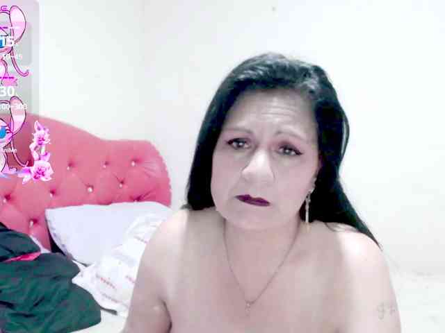 sexyjhoan81 webcam