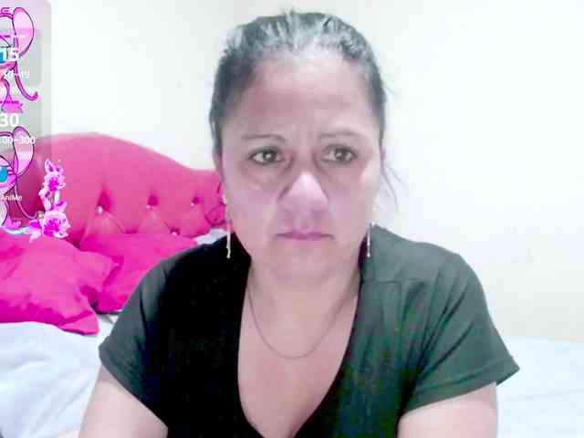 sexyjhoan81 webcam