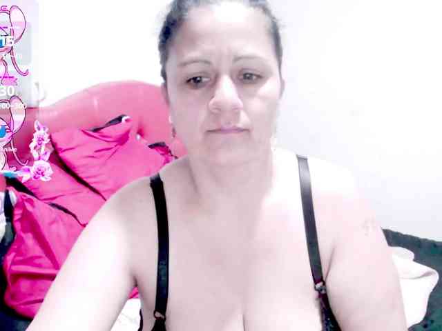 sexyjhoan81 webcam