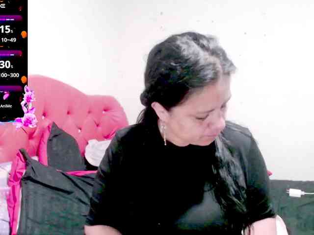 sexyjhoan81 webcam