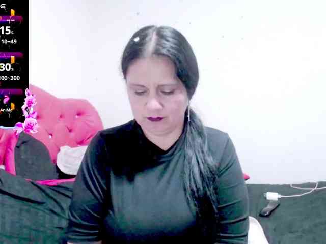 sexyjhoan81 webcam
