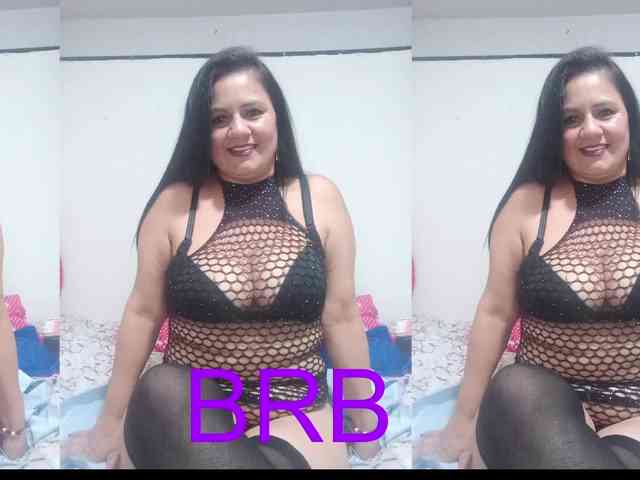 sexyjhoan81 webcam