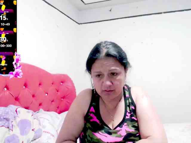 sexyjhoan81 webcam