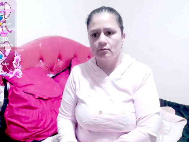sexyjhoan81 webcam