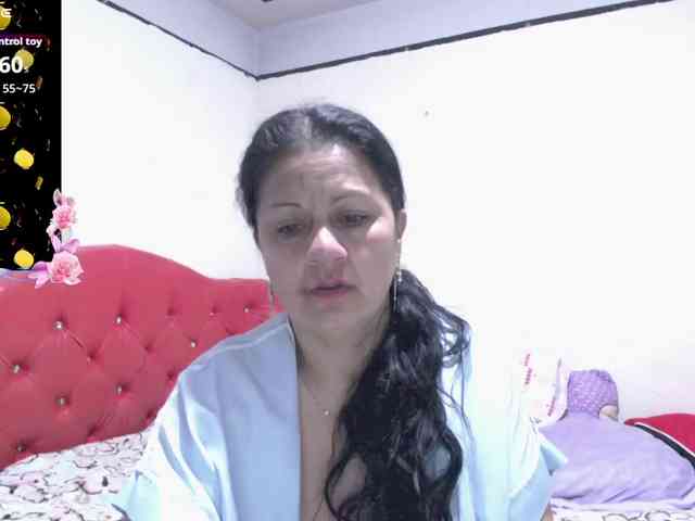 sexyjhoan81 webcam