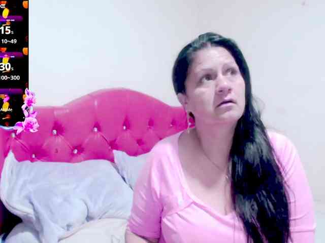 sexyjhoan81 webcam