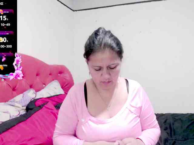 sexyjhoan81 webcam