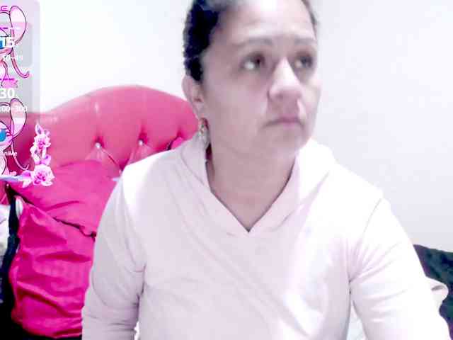 sexyjhoan81 webcam