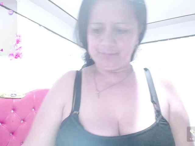 sexyjhoan81 webcam