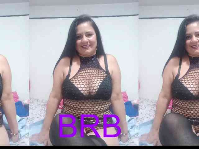 sexyjhoan81 webcam
