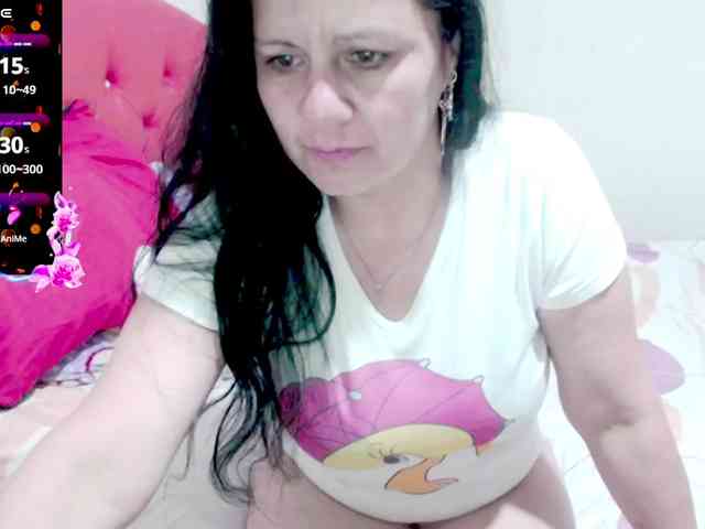 sexyjhoan81 webcam