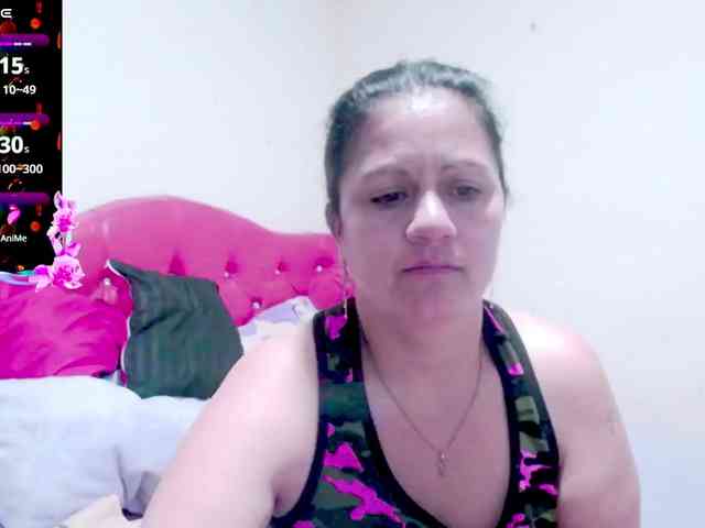 sexyjhoan81 webcam