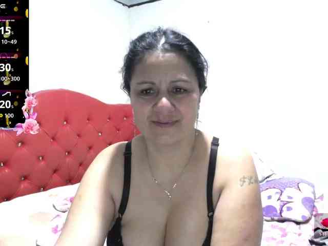 sexyjhoan81 webcam