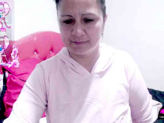 sexyjhoan81 webcam