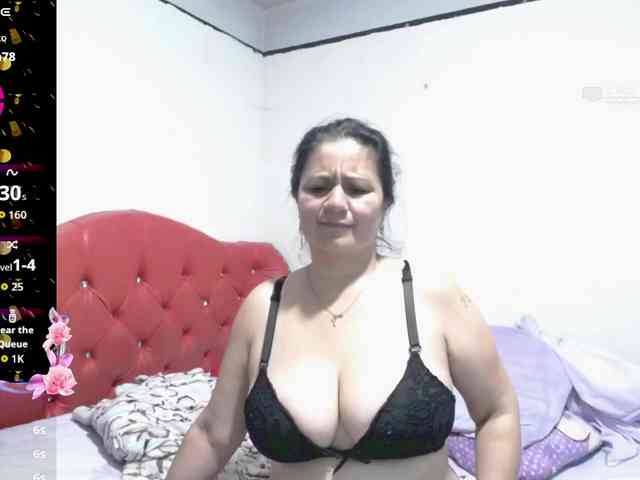 sexyjhoan81 webcam