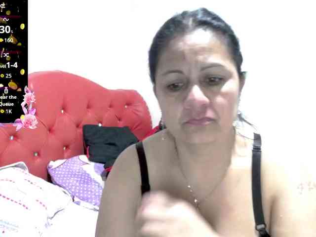 sexyjhoan81 webcam
