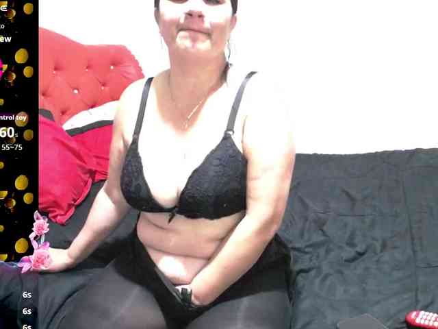 sexyjhoan81 webcam