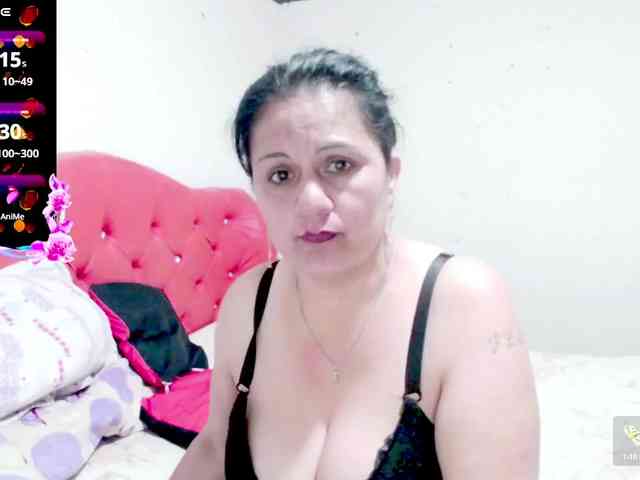 sexyjhoan81 webcam