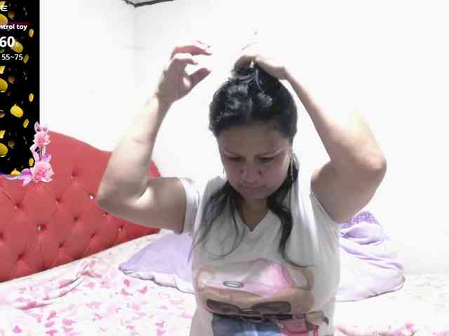 sexyjhoan81 webcam