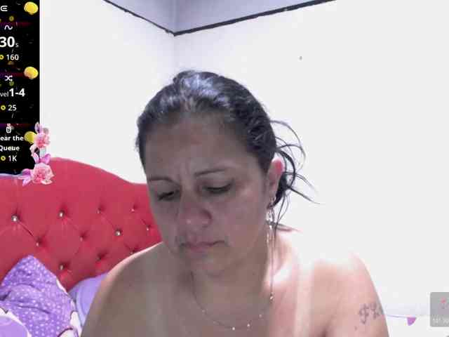 sexyjhoan81 webcam