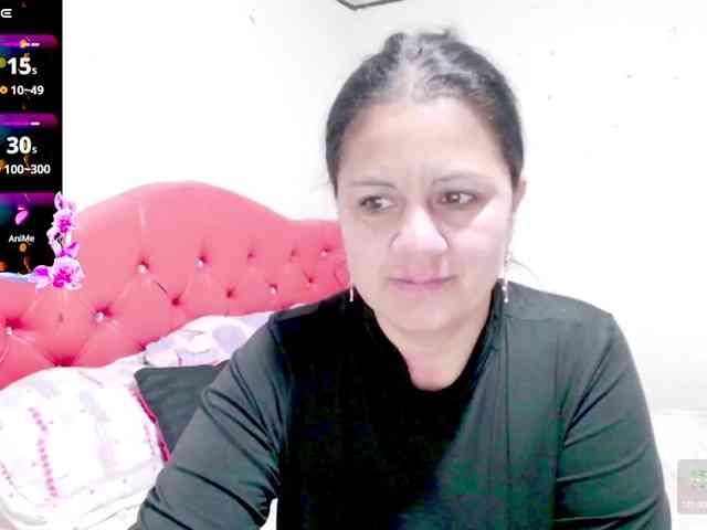 sexyjhoan81 webcam