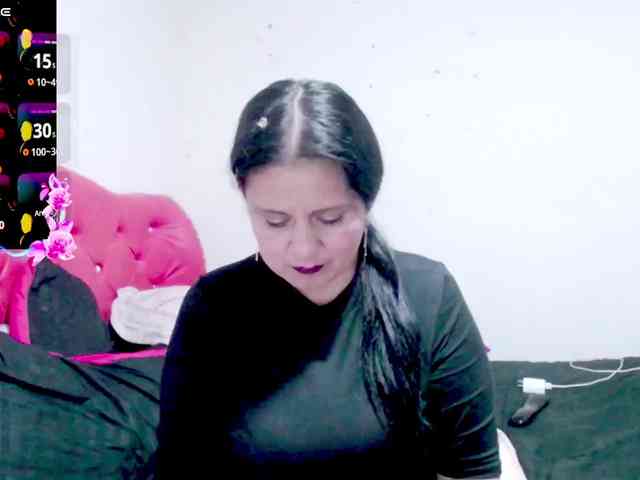 sexyjhoan81 webcam