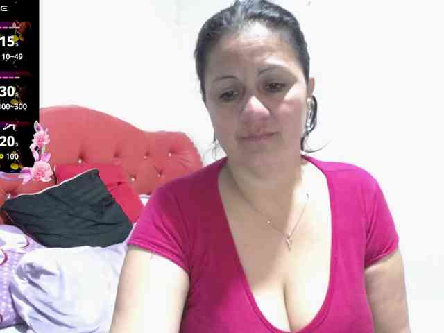 sexyjhoan81 webcam