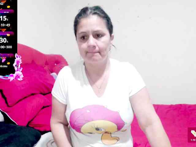 sexyjhoan81 webcam