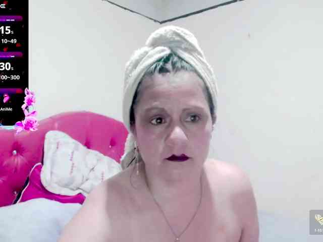 sexyjhoan81 webcam