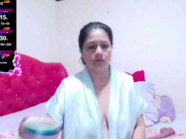 sexyjhoan81 webcam