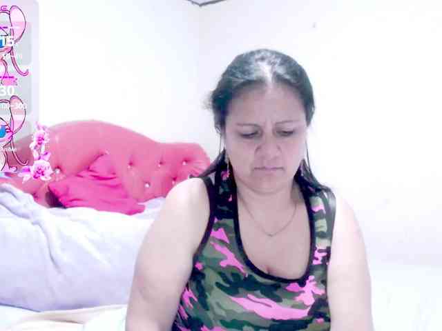 sexyjhoan81 webcam