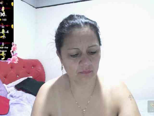 sexyjhoan81 webcam