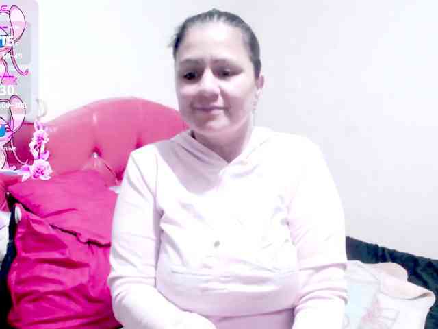 sexyjhoan81 webcam