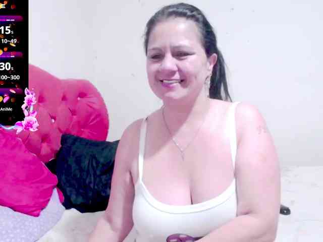 sexyjhoan81 webcam