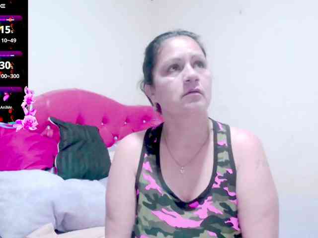 sexyjhoan81 webcam