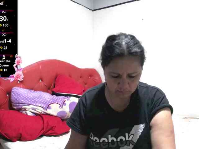 sexyjhoan81 webcam